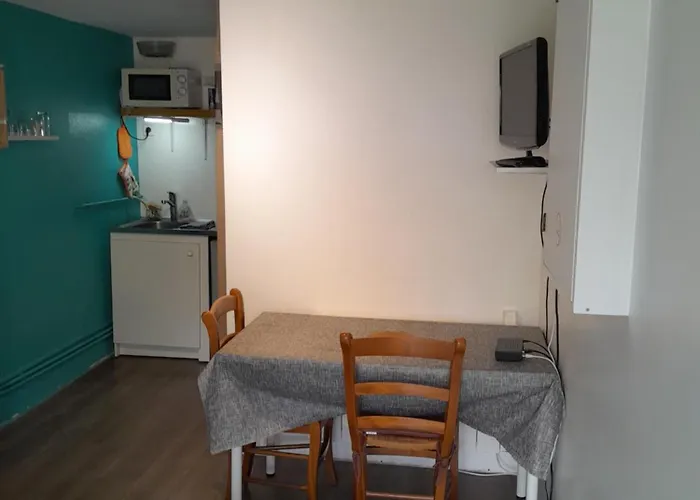 Avec Terrasse شقة *